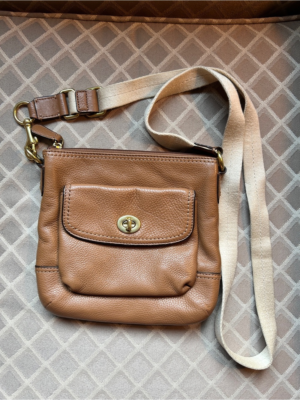 Coach Tan Park Pebbled Leather Swingpack w/ Gold Hardware